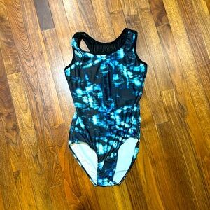 Women’s size small short sleeve leotard